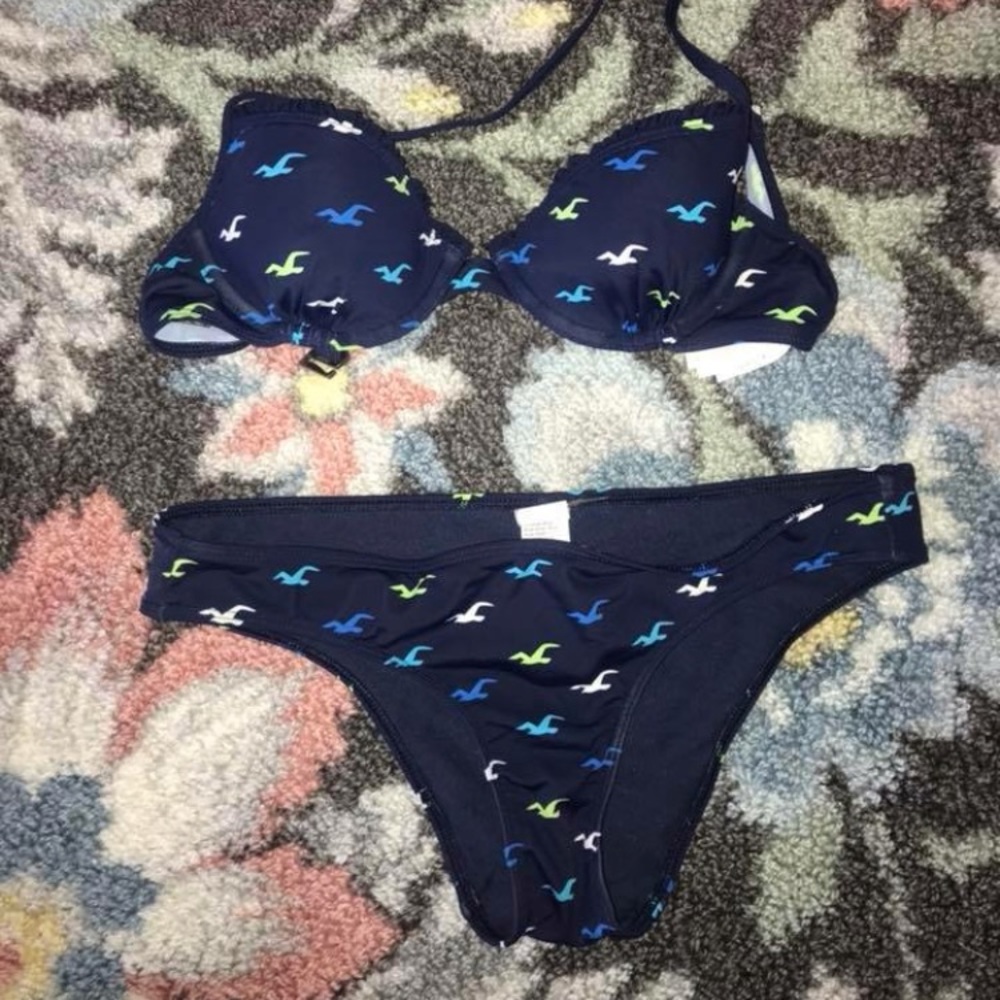 Swimsuit. Small top with medium bottoms